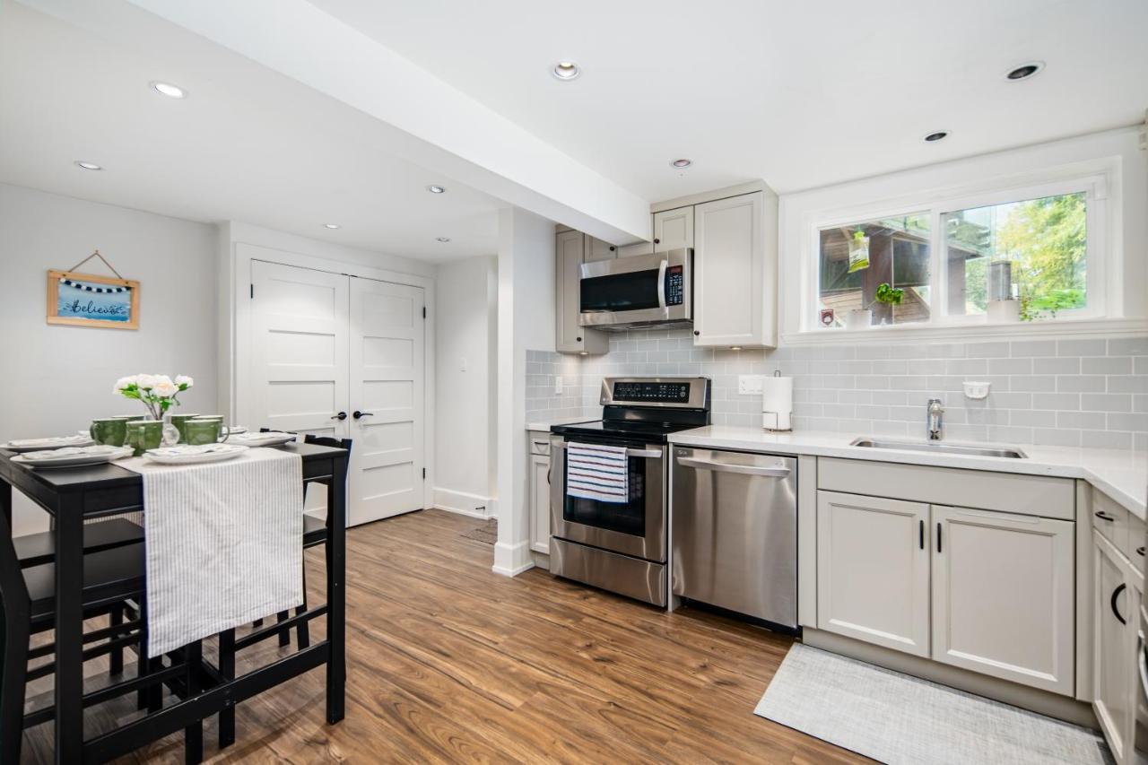 Gorgeous 4 Bedroom Garden Level Suite At Vancouver West & Ubc 外观 照片