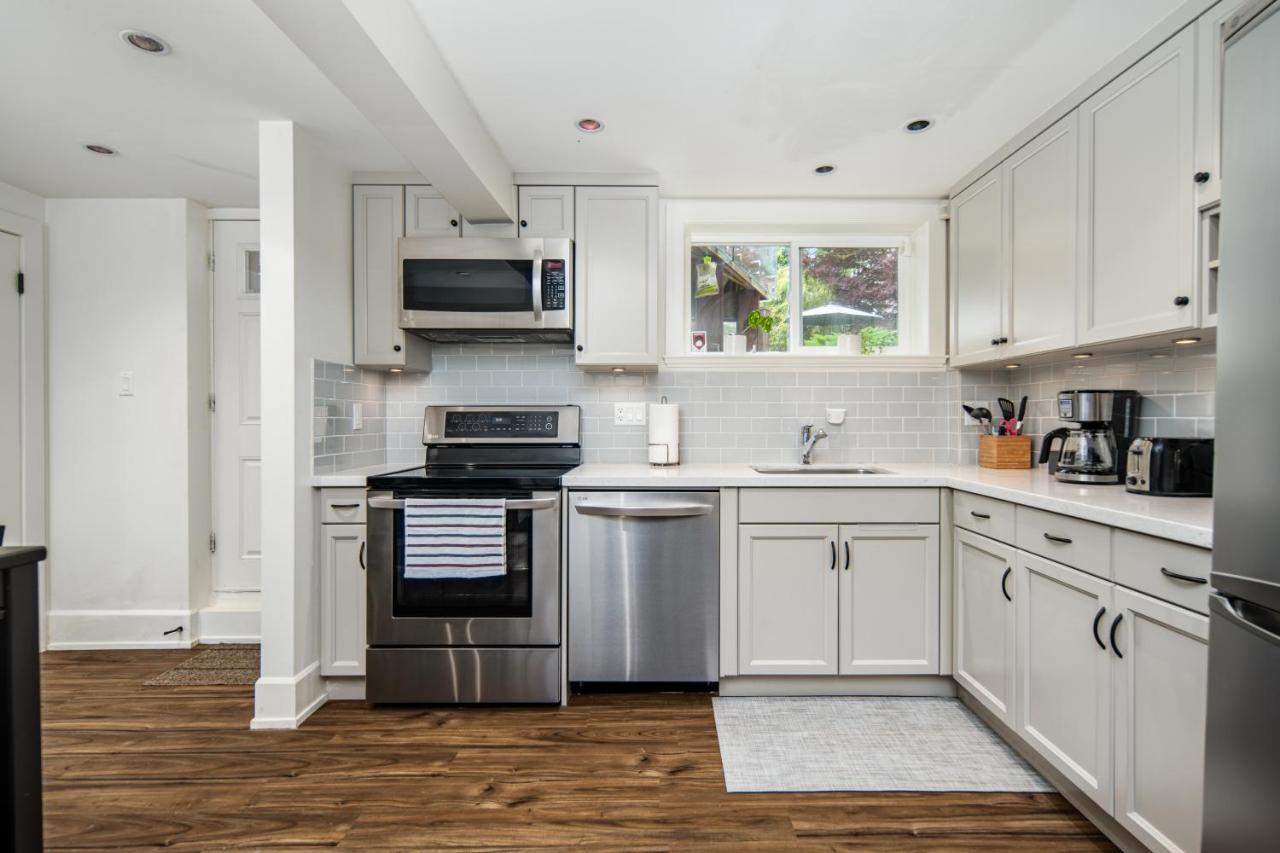 Gorgeous 4 Bedroom Garden Level Suite At Vancouver West & Ubc 外观 照片