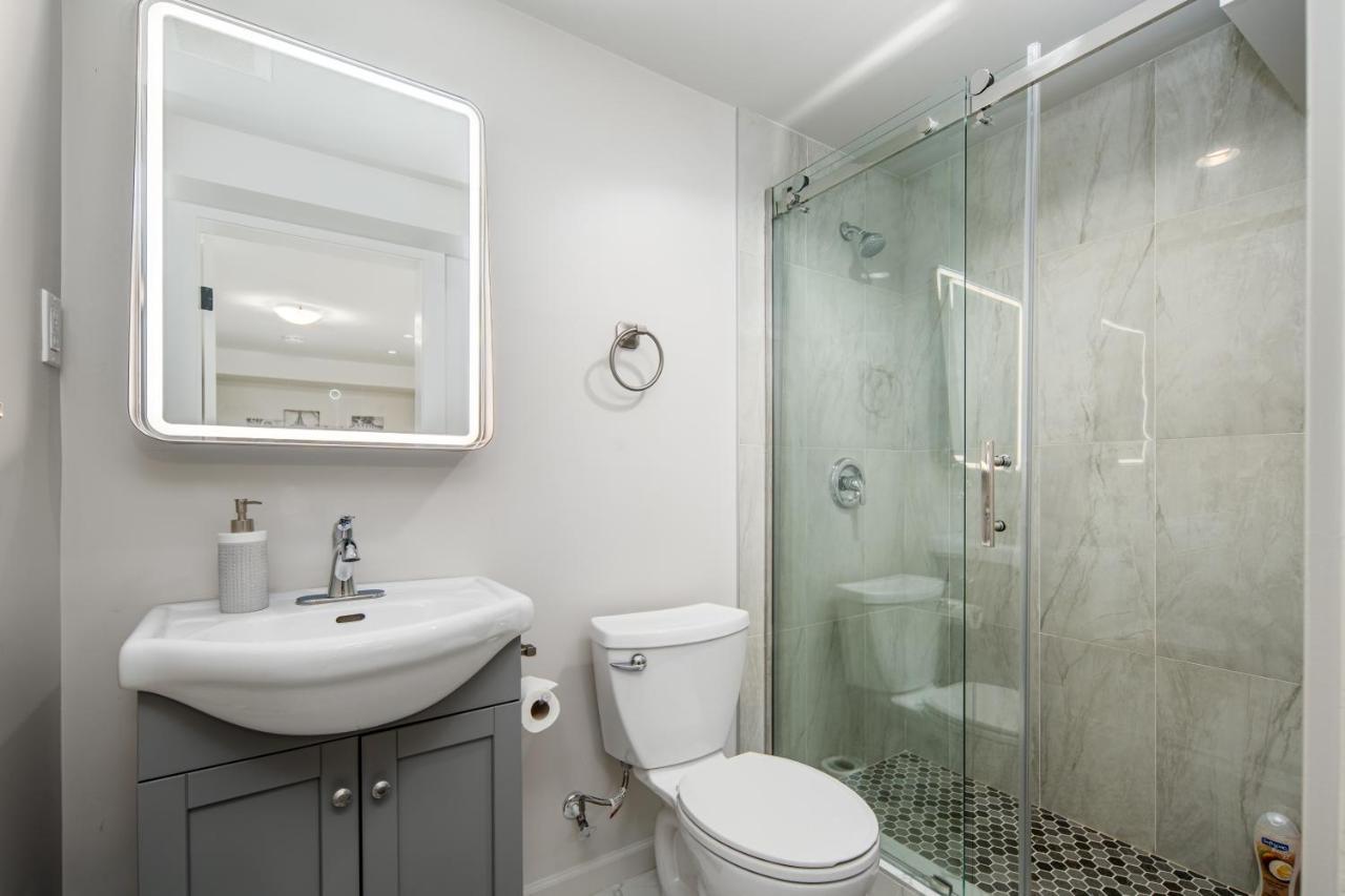 Gorgeous 4 Bedroom Garden Level Suite At Vancouver West & Ubc 外观 照片